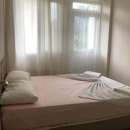 Apartmanhotel Mina Grand 3*